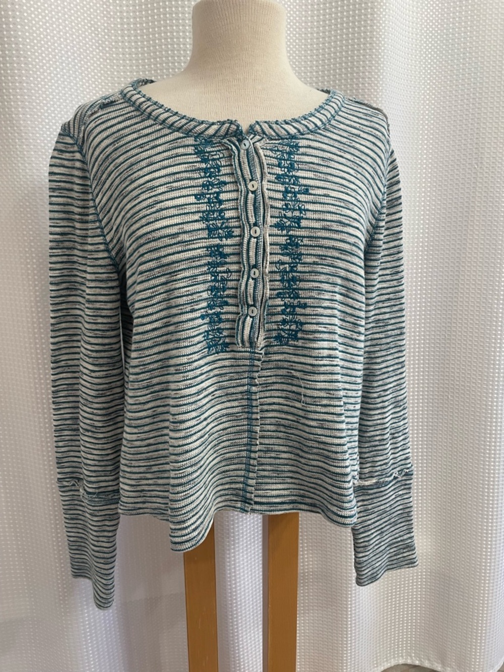 Sundance Cabin Cozy Up Henley L Turquoise White Striped